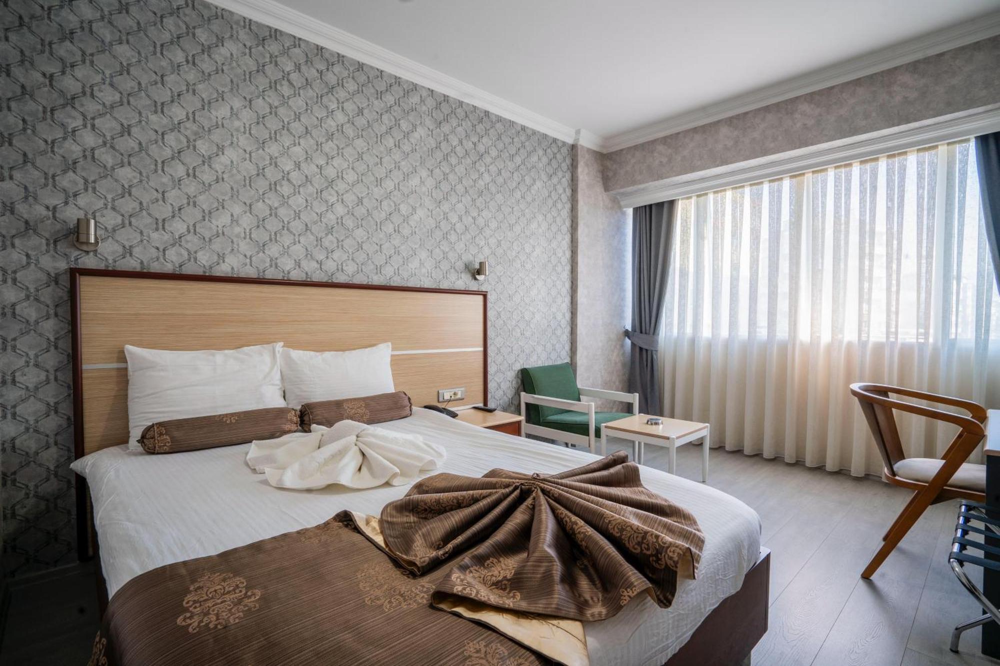 דניזלי Halley Otel מראה חיצוני תמונה